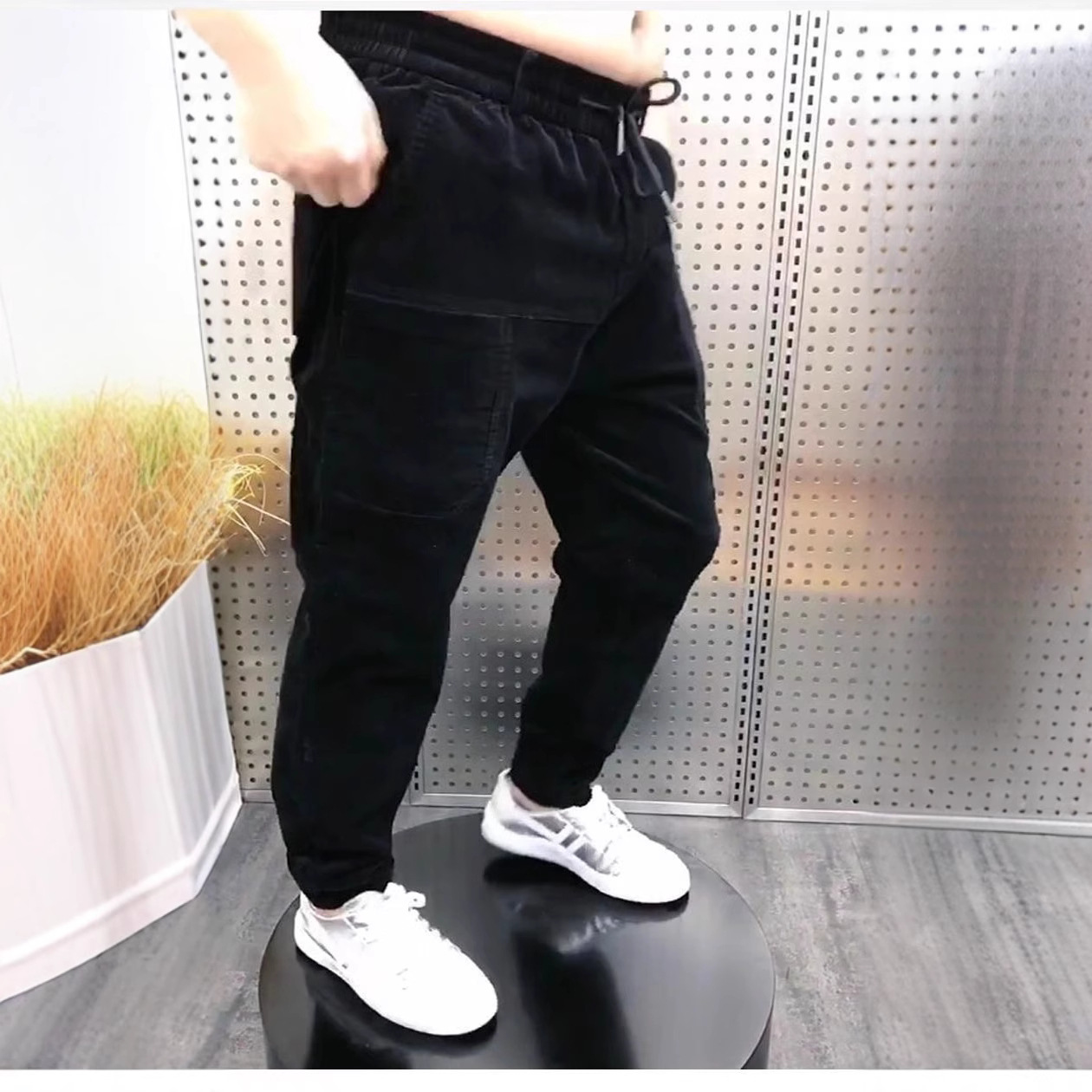 Otoño y invierno para hombres, pantalones casuales de seis bolsillos, pantalones casuales de terciopelo para hombres, pantalones de estilo delgado, estilo coreano, pantalones recto, retro