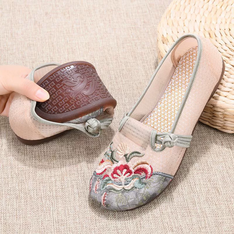 Старые пекинские тканевые туфли для женщин, лето 2025, новые дышащие туфли в китайском стиле династии Хань, туфли на одной ноге на плоской подошве, сетчатые туфли на мягкой подошве для женщин