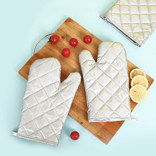 Kitchen Household Insulation Gloves Oven Baking Heat-Proof Anti-Scalding Microwave Oven Polyester Gloves Manufacturer Customized Cross-Border