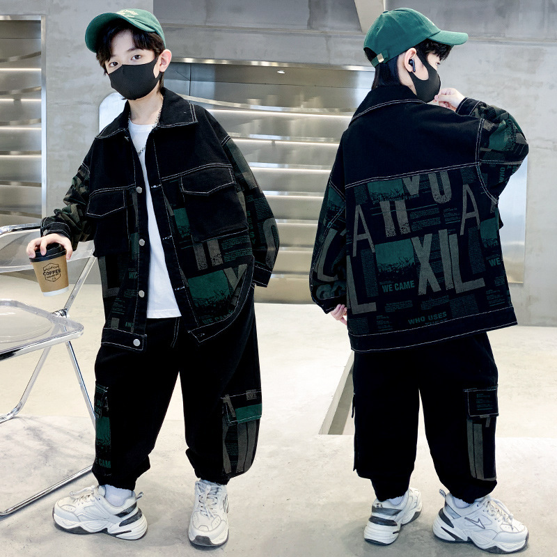 Berniuko džinsinis kostiumas 2024 m., nauji drabužiai, dideliems vaikams, pavasario ir rudens stiliaus, sprogstamasis, dviejų dalių komplektas, sportinis, madingas_voghion.com