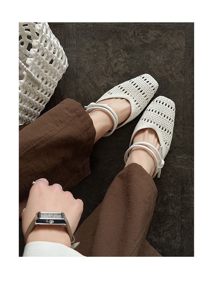 Dép sandal nữ da cừu mũi vuông gót thấp quai chữ V phối màu — màu nâu, Màu cà phê đậm, màu trắng ngà chi tiết 40
