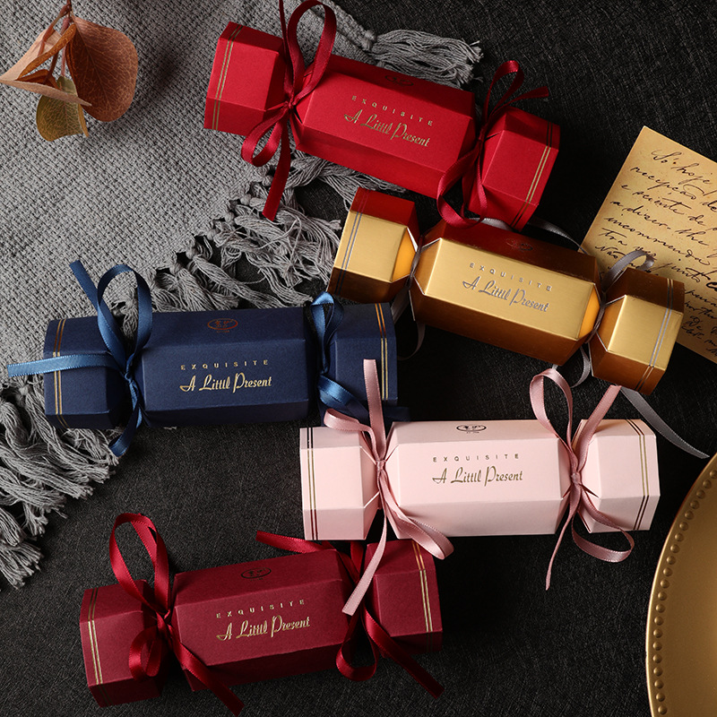 New Style Personalized European Wedding Favors Packaging Box, Same Style Candy-Shaped Instagram Wedding Candy Box