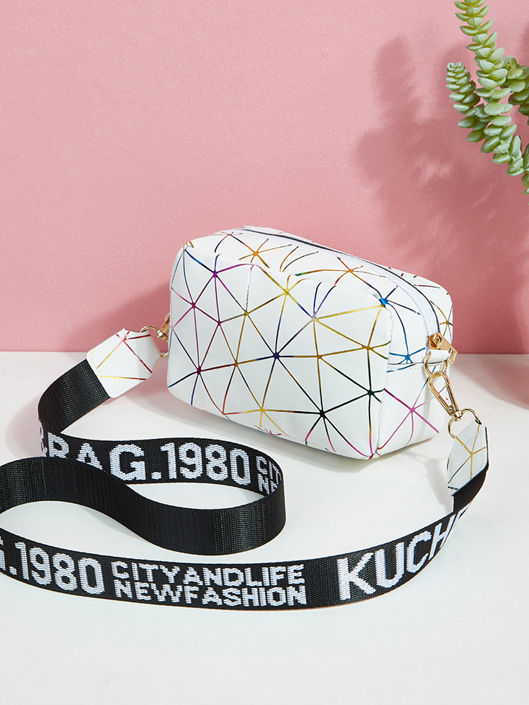 白色彩线 (1).jpg