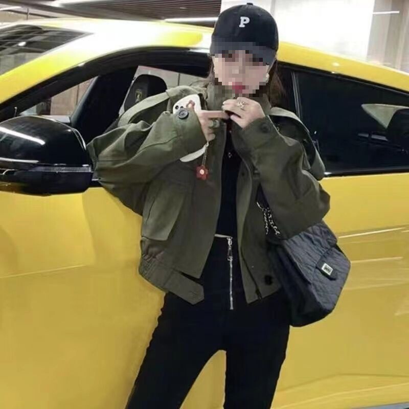 Short Double-Pocket Trendy Women's Jacket for Autumn and Winter Fashion Versatile Design Casual Jacket Super Cool Trendy Top