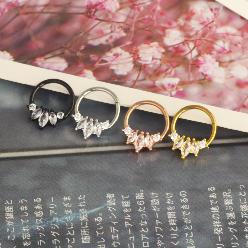 Pointed titanium steel lip stud product view