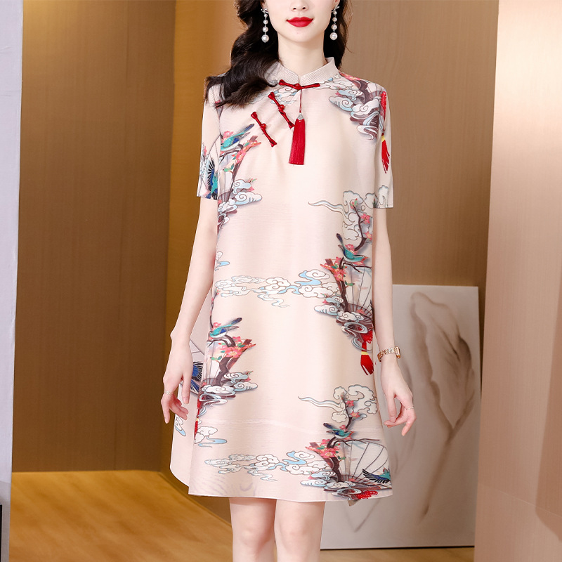 妈妈夏装连衣裙2025新款女洋气复古改良旗袍短袖褶皱大码女装