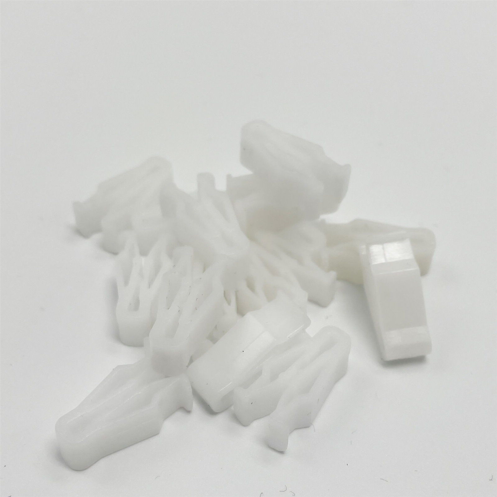 Suitable for Yadea Electric Scooters M6 T5 E6 Ouyi Flat Fork Guard Plate Backrest White Clip Fastener Accessories