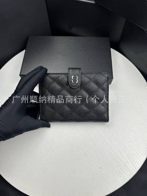 真皮小香爆款护照夹2025新款CF护照夹真皮鱼子酱钱包卡包多功能|undefined