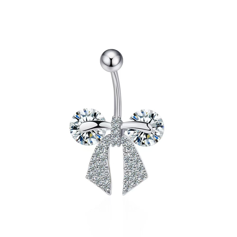 Silver pointed spike labret stud material detail