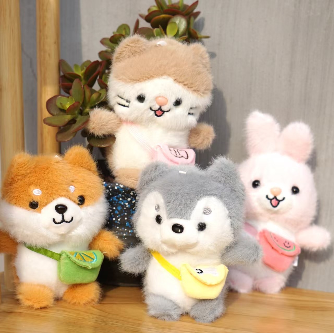 Cute pet on shoulder bag F