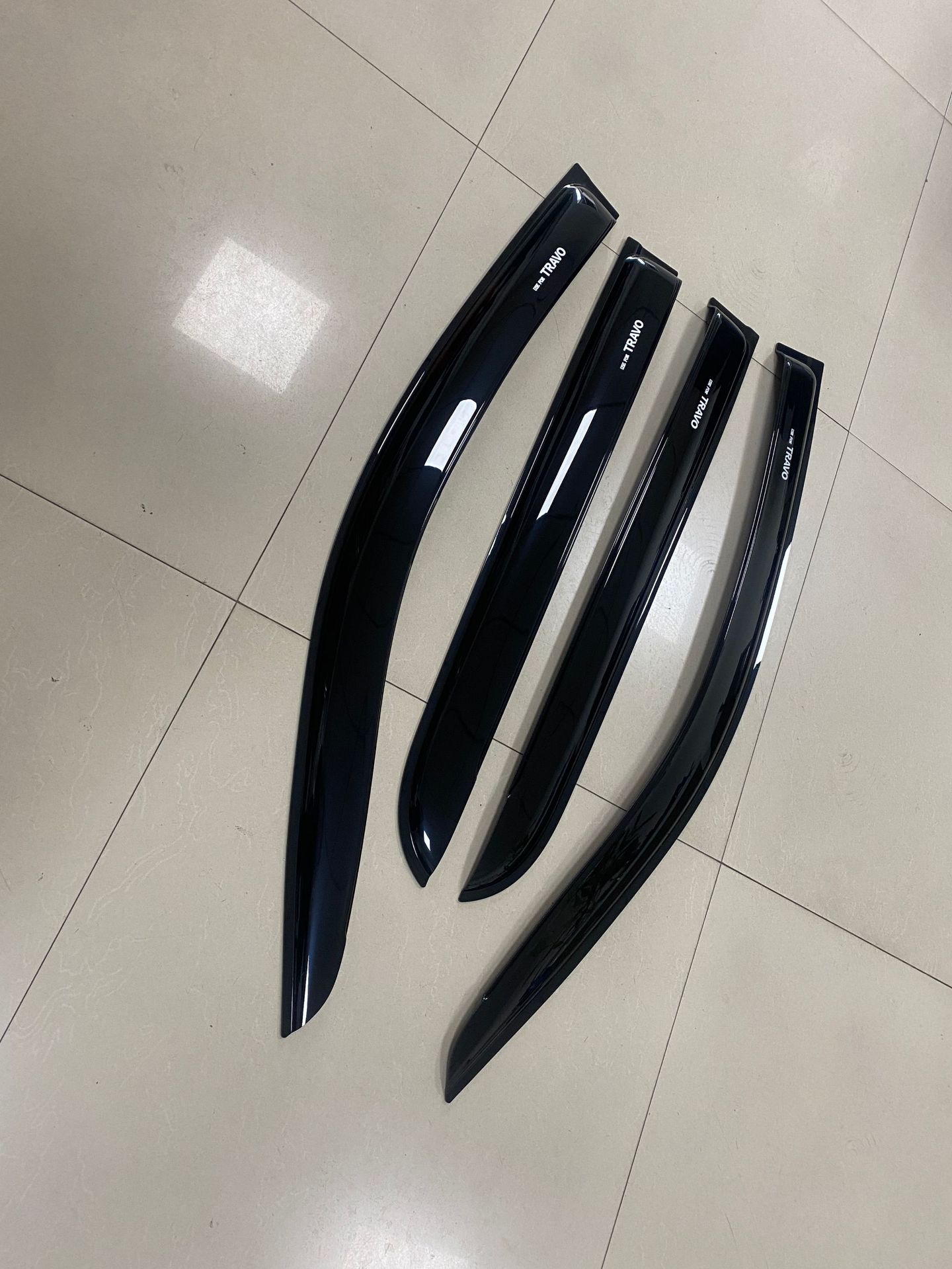 Hilux Travo Rain Shield 2026 New Model Hilux Travo 4-Door Rain Shield Travo Rain Visor Car Window