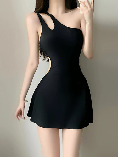 New Arrival Hot-selling Luxury Sexy One-Piece Swimsuit for Women: Perfect for Small Busts, Tummy-Smoothing Design, and a Slimming Effect—Ideal for Resort Getaways