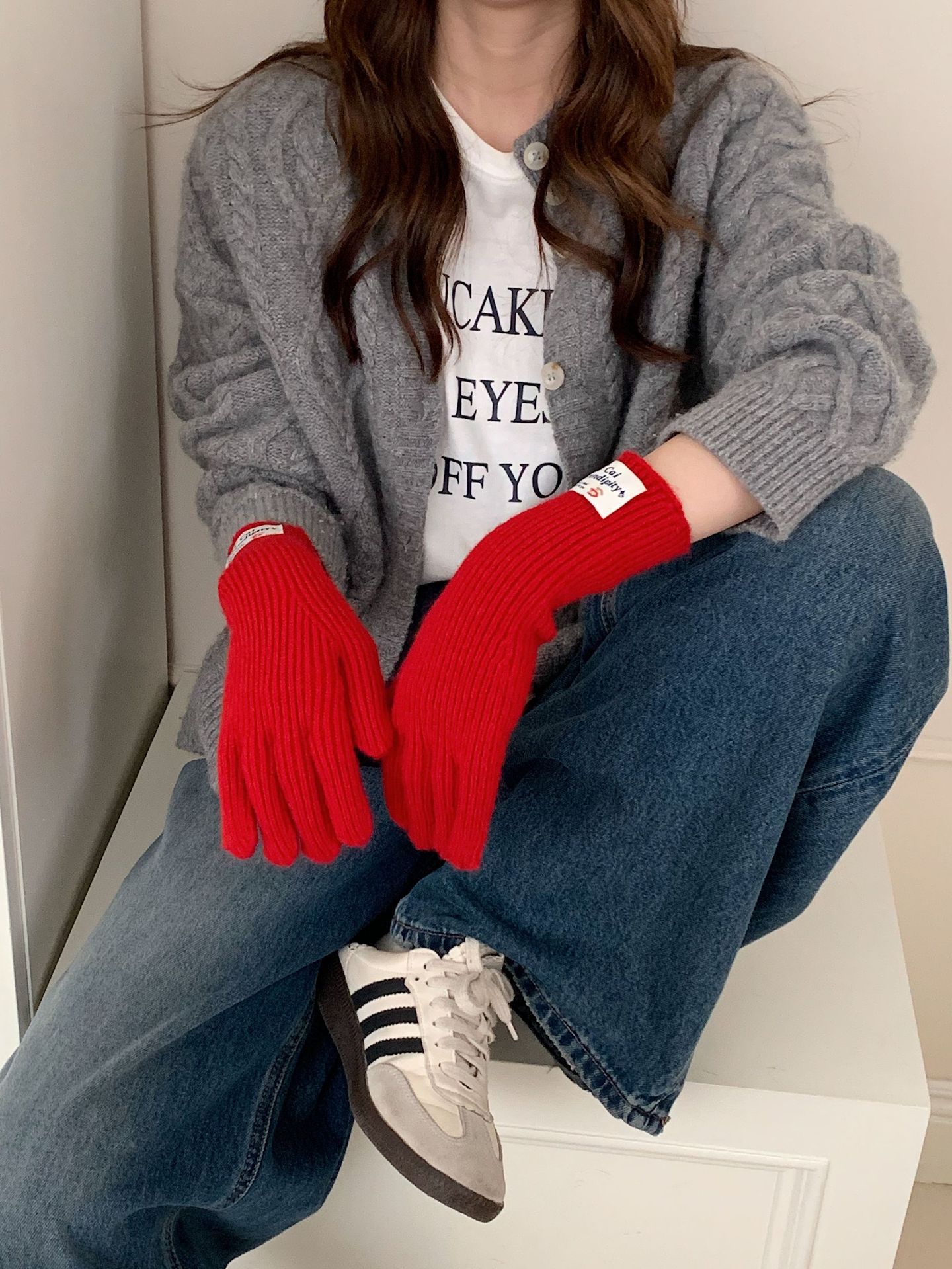 Inswind guantes de tejido de cordilla coreana de cachemira de color sólido de invierno caliente para mujeres arco de pantalla táctil guantes de dedo de moda