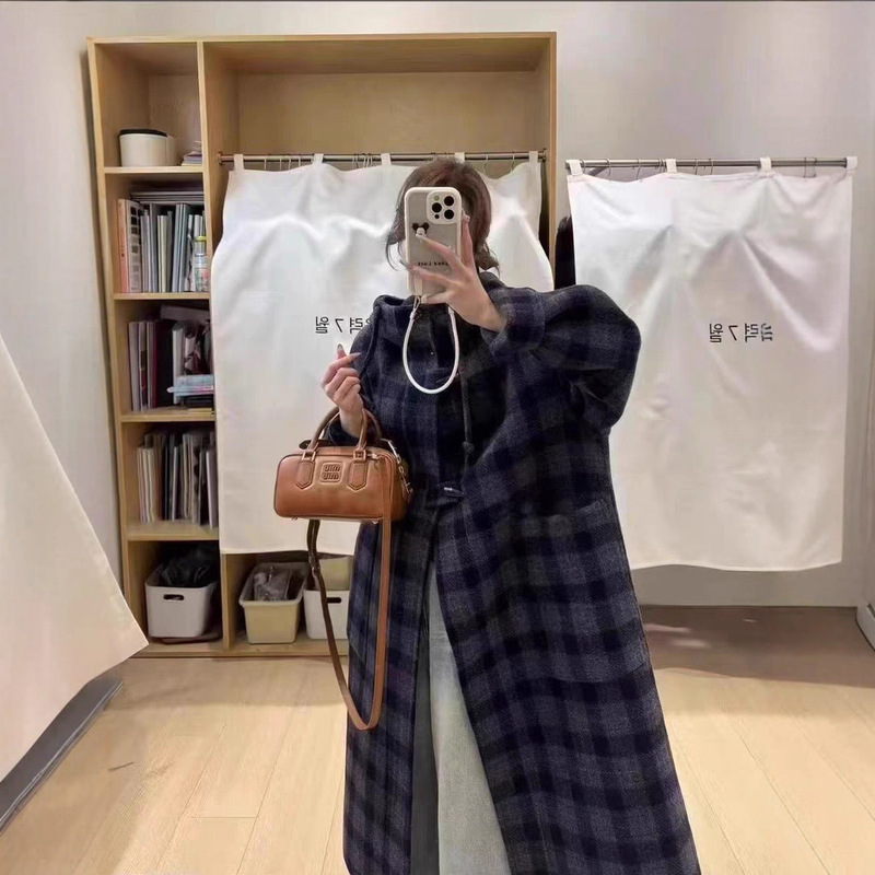 Factory Direct Sale Plaid Double-Sided Wool Coat for Women, Long Style 2025 New Model, Hooded, Loose Fit, Slimming Woolen Overcoat Factory Direct Sale Plaid Double-Sided Wool Coat for Women, Long Style 2025 New Model, Hooded, Loose Fit, Slimming Woolen Overcoat
