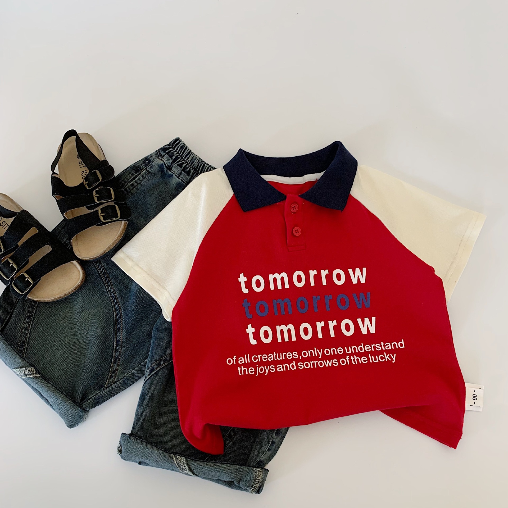 Camiseta de manga corta para niños Maibao 2025 verano nuevos tops para niños verano niños ropa para niños camisa de fondo para niños marea