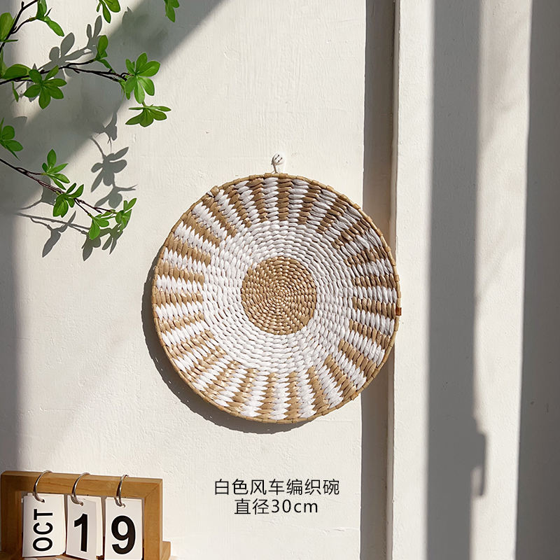 Pared de estilo nórdico decoración de escalera vieja colgante de paja estera de tejido a mano pared de sala de estar productos creativos suaves gato