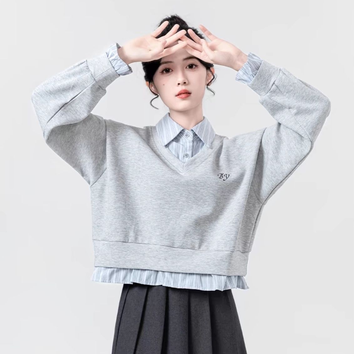 Gray Fake Two-Piece Sweatshirt for Women Spring & Fall 2025 New Design Splicing Shirt Polo Collar Pullover Short Top