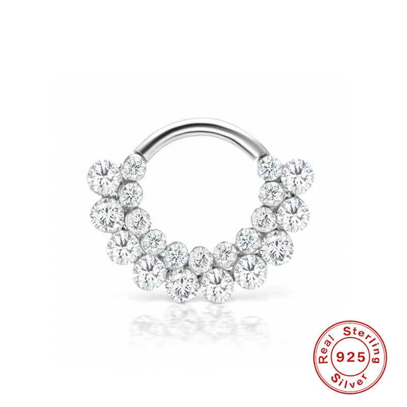 Nueva s925 plata esterlina moda europea y americana personalizada espiral de la manera perforada Cruz diamante giro tornillo pendientes