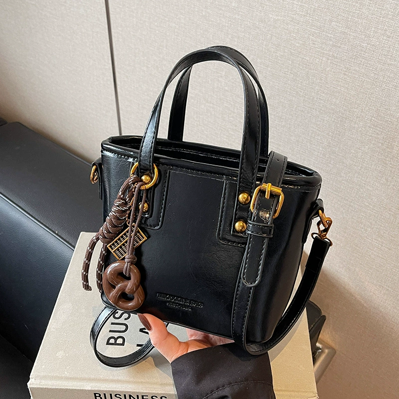 Ретро маленькая ручная сумка через плечо, демисезонная модная Tote, стиль высокого уровня