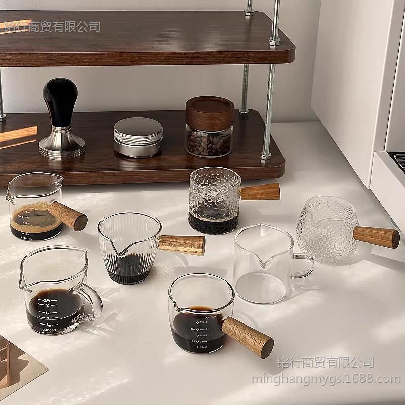 Coffee Milk Jug with Wooden Handle, Espresso Extraction Measuring Cup with Scale, Milk Pouring Pitcher, Sauce Mixing Pot, Milk Canister