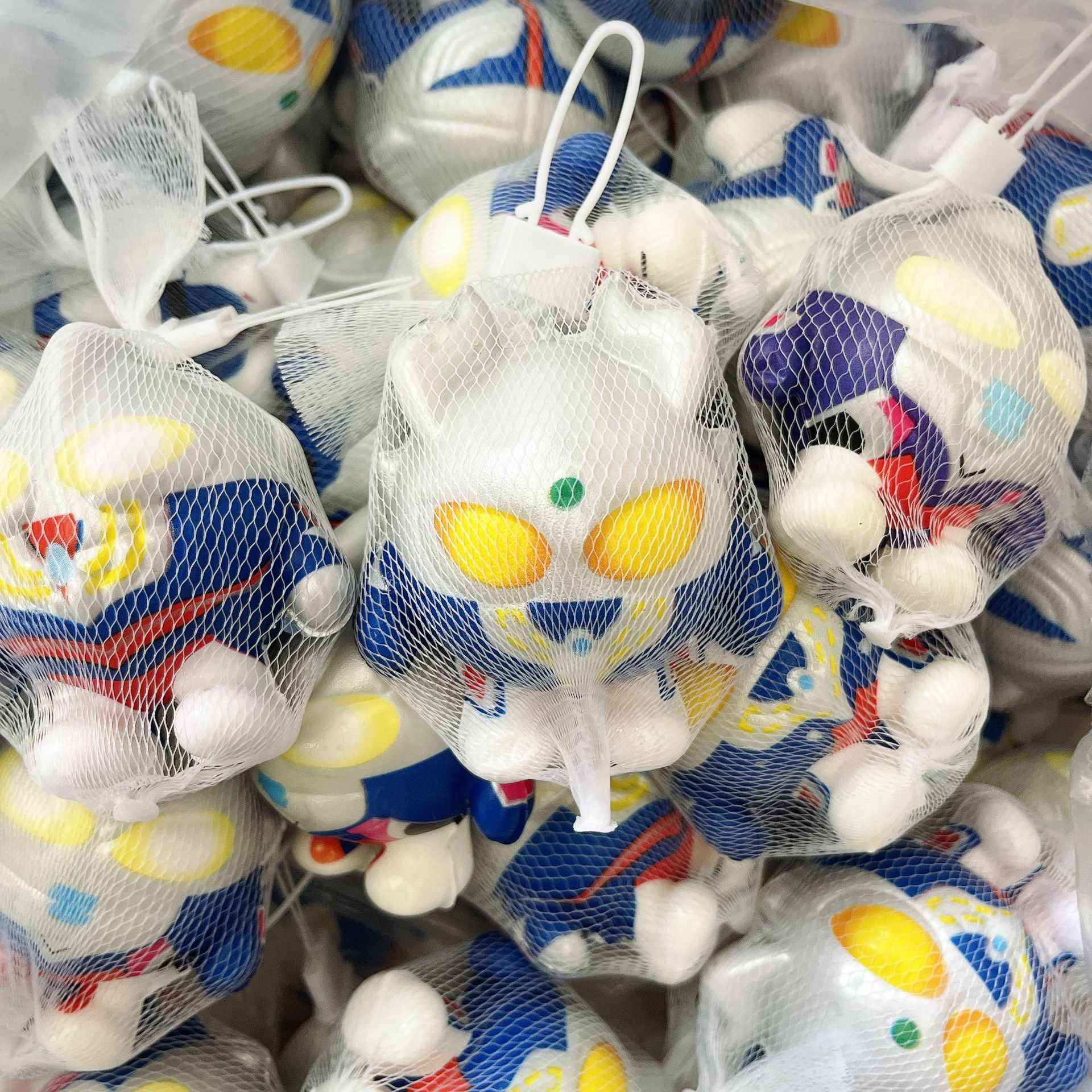 울트라맨(약 8cm)