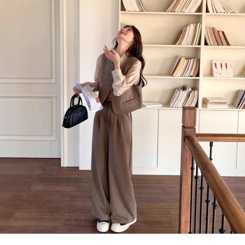 高级感马甲套装女气质显瘦衬衫阔腿裤三件套春秋新款西服上衣外套|undefined