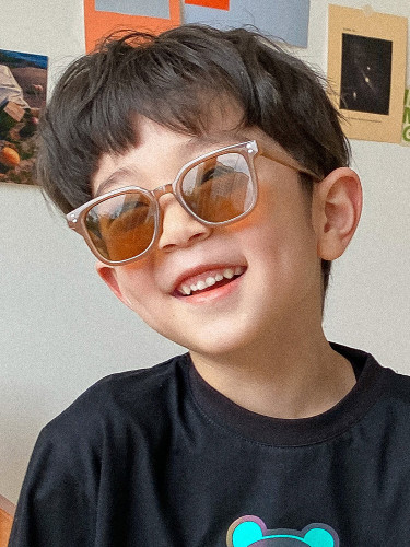 Children's glasses are trendy and fashionable, anti-UV, boys' sunglasses, girls' Internet celebrity personalized baby sunglasses, toddler sunshade