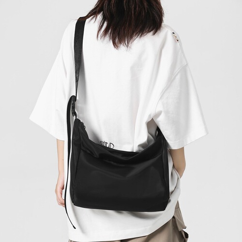 New Youth Nylon Crossbody Bag for Men, Origin Street Style, Instagram Girl, Smart Operations Backpack for Students, Fashion Street Top Handle Bag