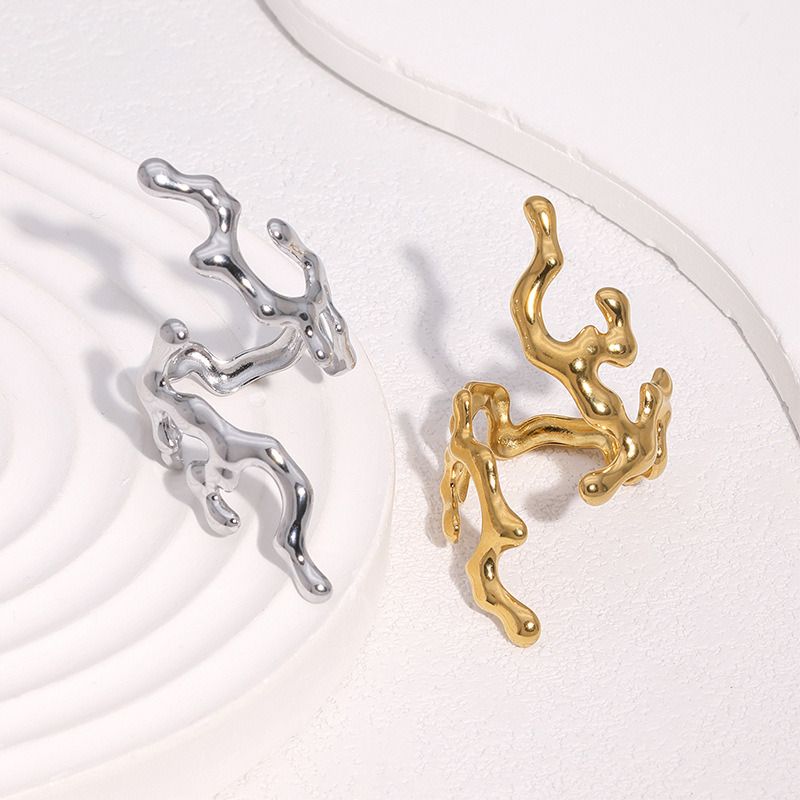 Glittrande designerring för kvinnor, stilren och bekväm_voghion.com