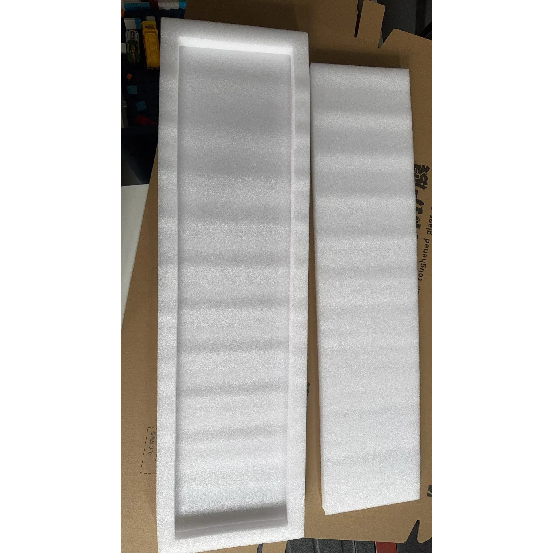 适用包装盒珍珠棉防摔汽车钢化膜大连屏奔驰E300防摔贴膜A200包装