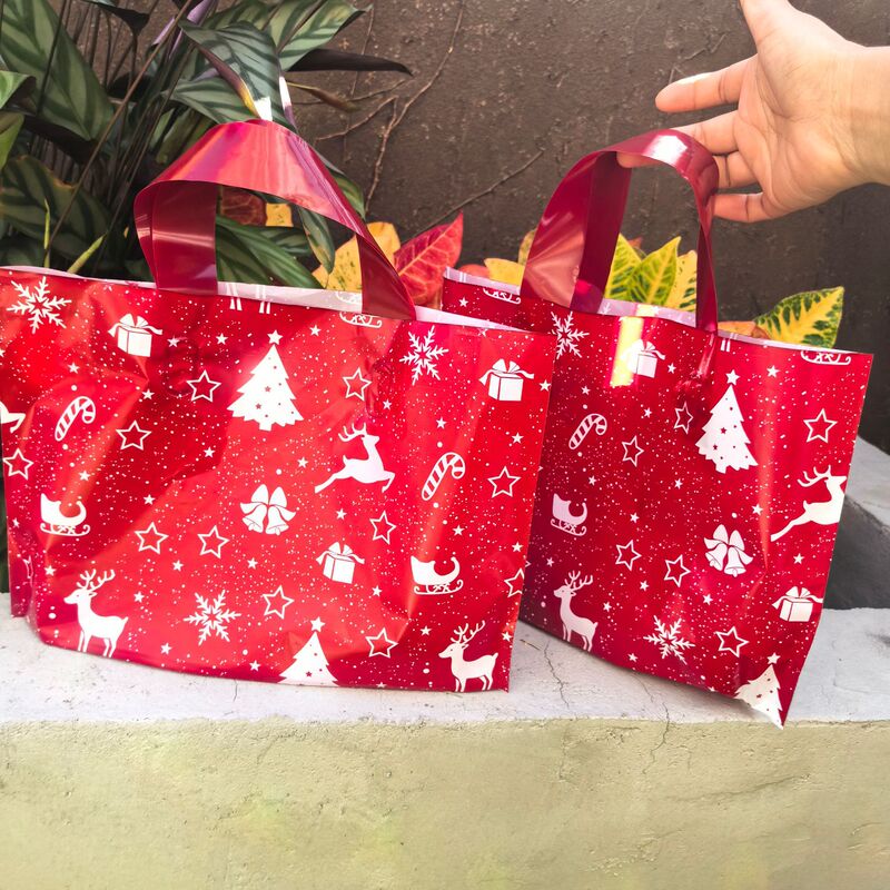 国境を越えて人気のあるクリスマスのアイデアプラスチック手提げ袋卸売り漫画包装袋クリスマスツリープリントギフト袋|undefined