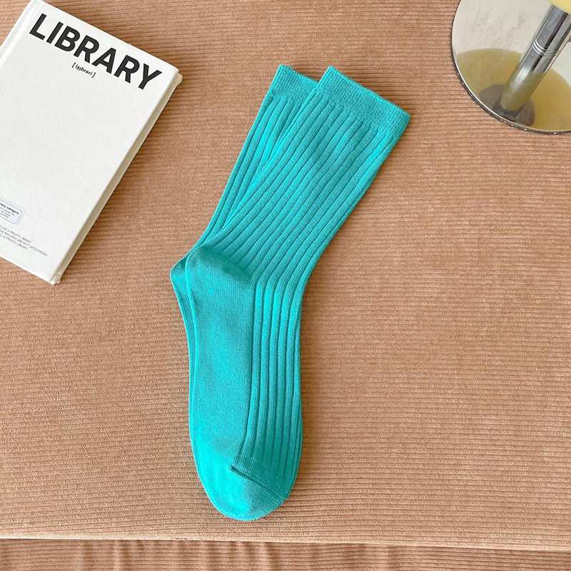 Otoño e invierno calcetines de algodón de color sólido calcetines de pila de color caramelo a rayas de las mujeres INS de moda de doble aguja calcetines de mujer de estilo universitario japonés