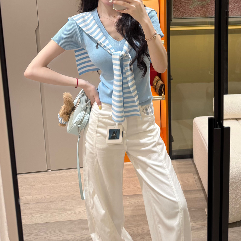 2025 Summer New Korean-style Fashionable All-match Slim-fit Shawl V-neck Sweater Short-sleeved Slim-fit Two-piece Top