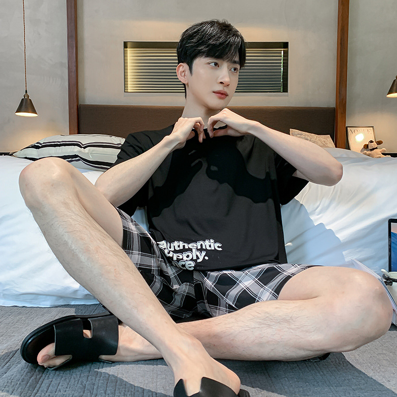 Verano de los nuevos hombres de manga corta modal pijamas casuales simples pantalones cortos a cuadros traje de ropa para el hogar en el extranjero al por mayor
