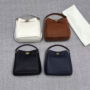 Ӣ������һ�Ø�WԺ�L�͹���ƤˮͰ��2025�¿�μ�������̖Ů��