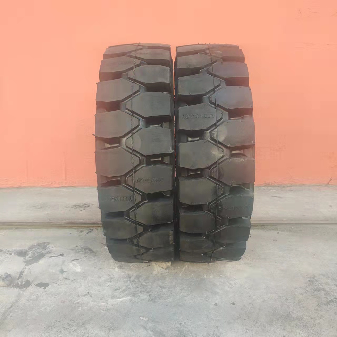 销售6.50-10实心叉车轮胎各种实心叉车轮胎工程机械轮胎