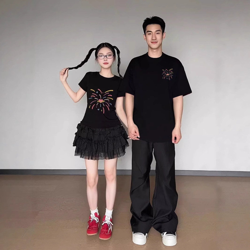 2025 New Summer Couple Wear T-Shirt Trend Super Hot Summer Slim Right Shoulder Short-Sleeved High-End Casual Top