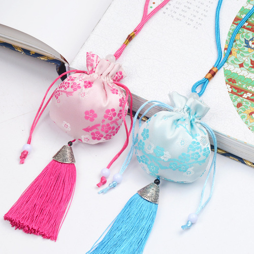 Retro sachet wholesale mugwort sachet tassel empty bag car damask pendant antique style purse plum blossom portable sachet