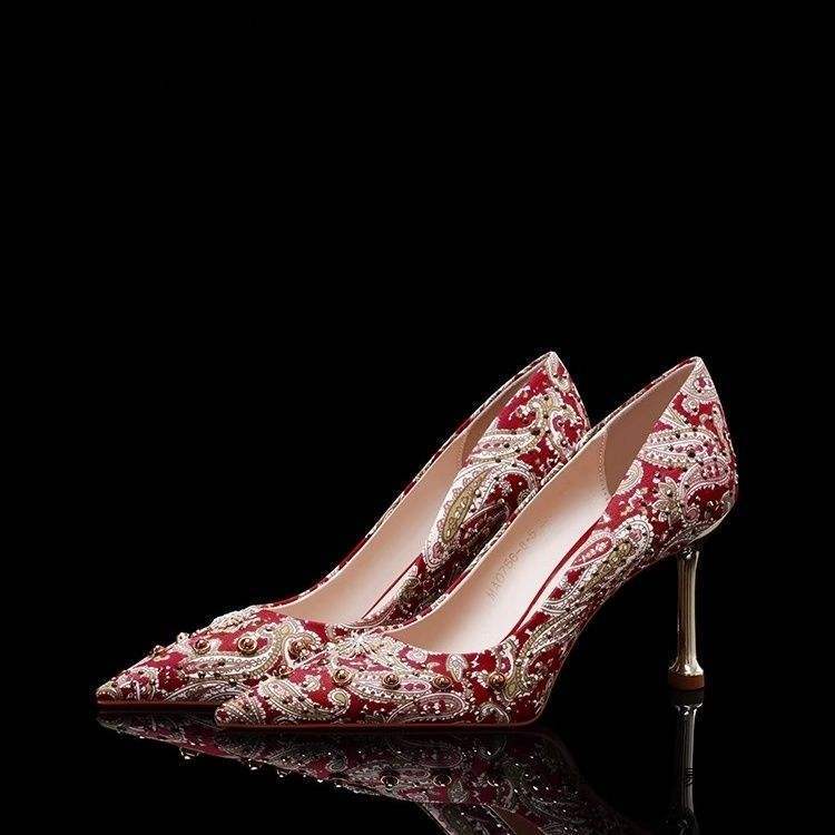 Red wedding shoes, HeXiu bridal shoes, dual-use bridal shoes, vintage Chinese-style wedding banquet engagement HeXiu shoes, high-heeled shoes for women Red wedding shoes, HeXiu bridal shoes, dual-use bridal shoes, vintage Chinese-style wedding banquet engagement HeXiu shoes, high-heeled shoes for women