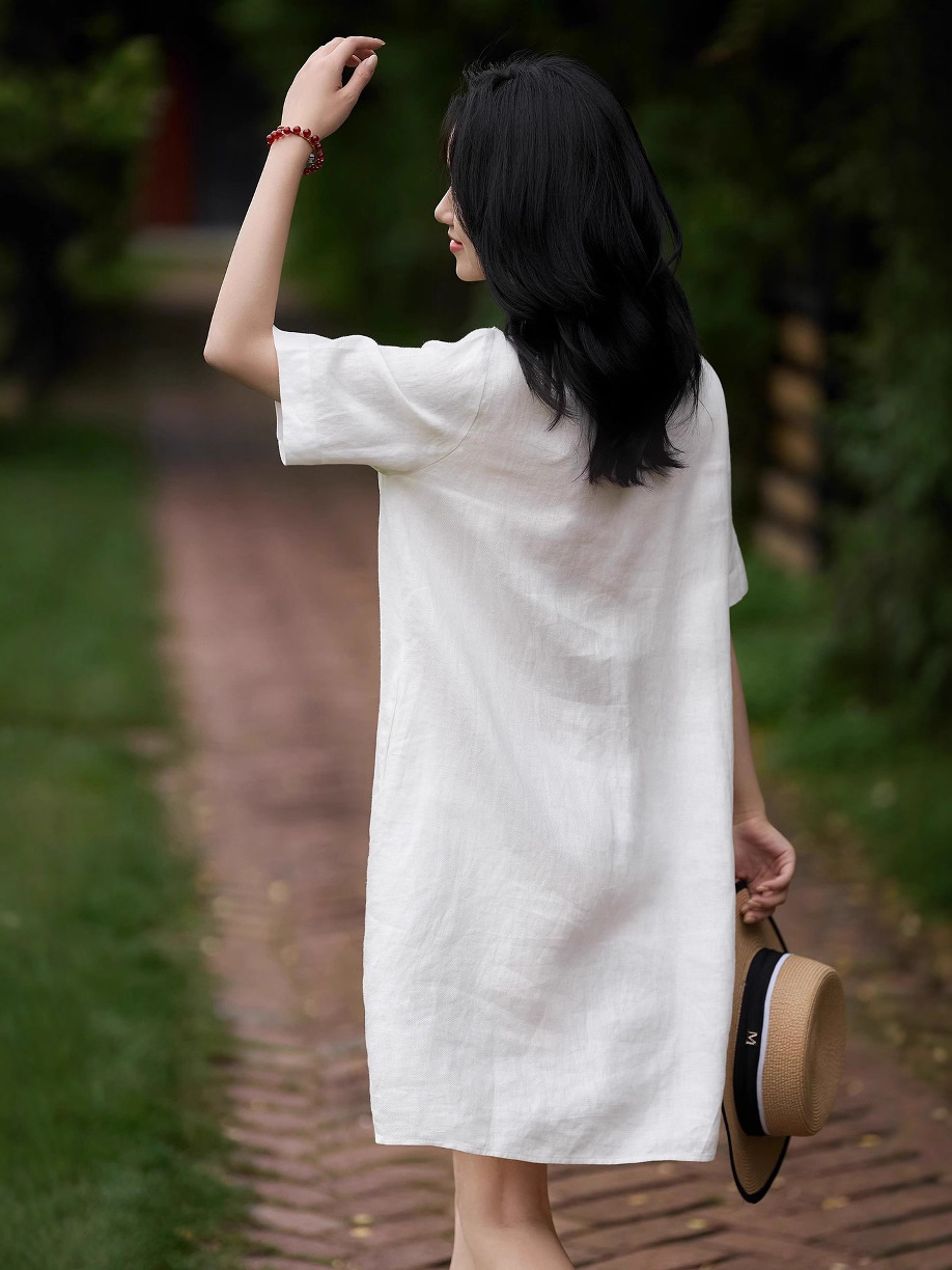 Váy linen trắng dáng suông cổ tròn đa năng — trắng