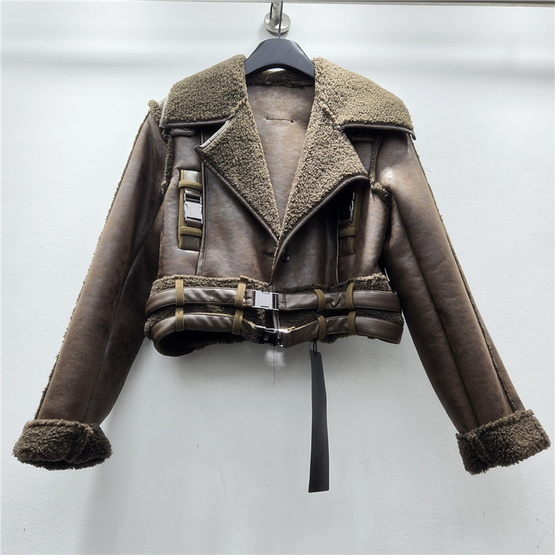 Retro americano de cuello grande abrazado abrigo de piel de invierno de mujer nuevo tipo de lana de cordero gruesa trajes de locomotora image 2