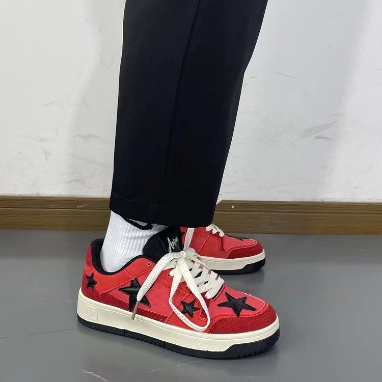 Explosiones originales de estrellas pequeñas zapatos blancos nichos ins super caliente zapatos de skate casuales de alto valor deportivo plano para mujeres