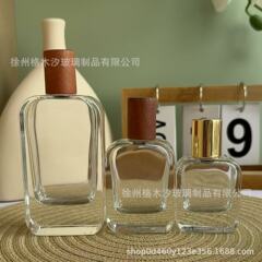 高級長方形のバヨネットの空き瓶の香水瓶の30ml 50ml 100mlの大容量の厚い底の簡単なモデル
