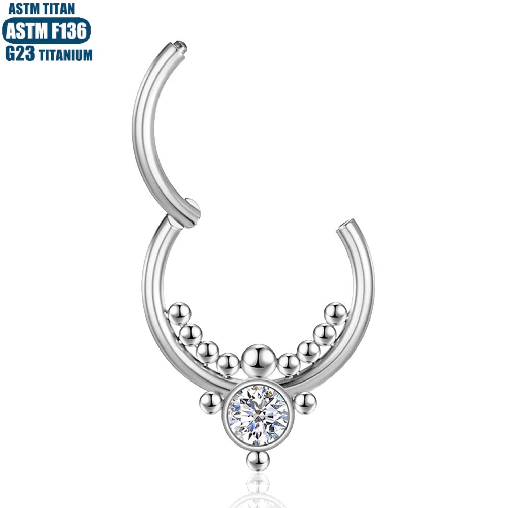 16G labret stud size and finish detail