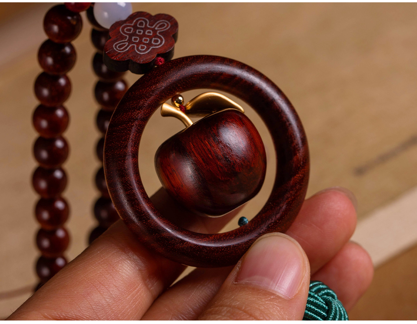 Purple sandalwood apple car ornament, a high-end and exquisite car decoration, a car charm for good luck, a new 2026 model