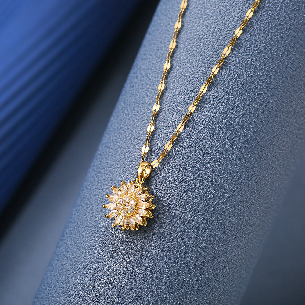 Double-layer Rotating Sunflower Necklace For Women Luxury Style_voghion.com