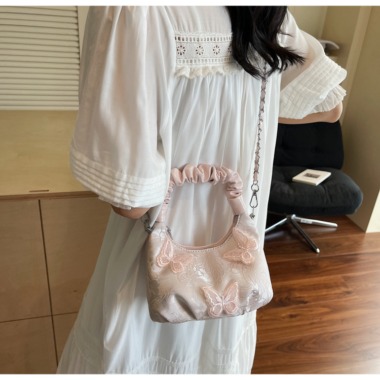 New Chinese-style embroidered bag for women, 2025 new summer commuting crossbody bag, niche ancient-style hand-held bucket bag undefined