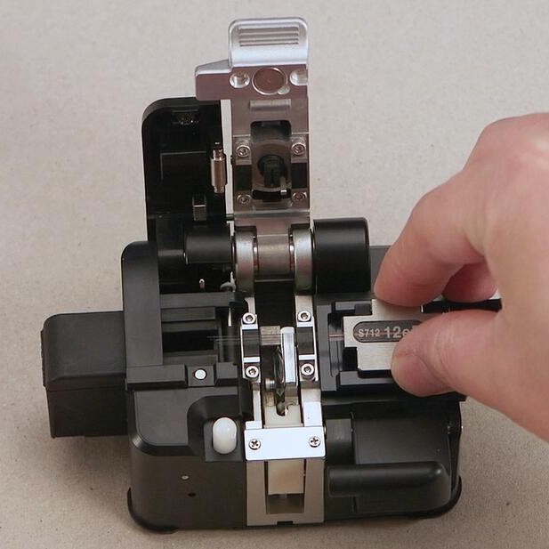 ���źӴ�״�۽ӻ���S124M12��״�����۽ӻ��ź�12о�������˻�