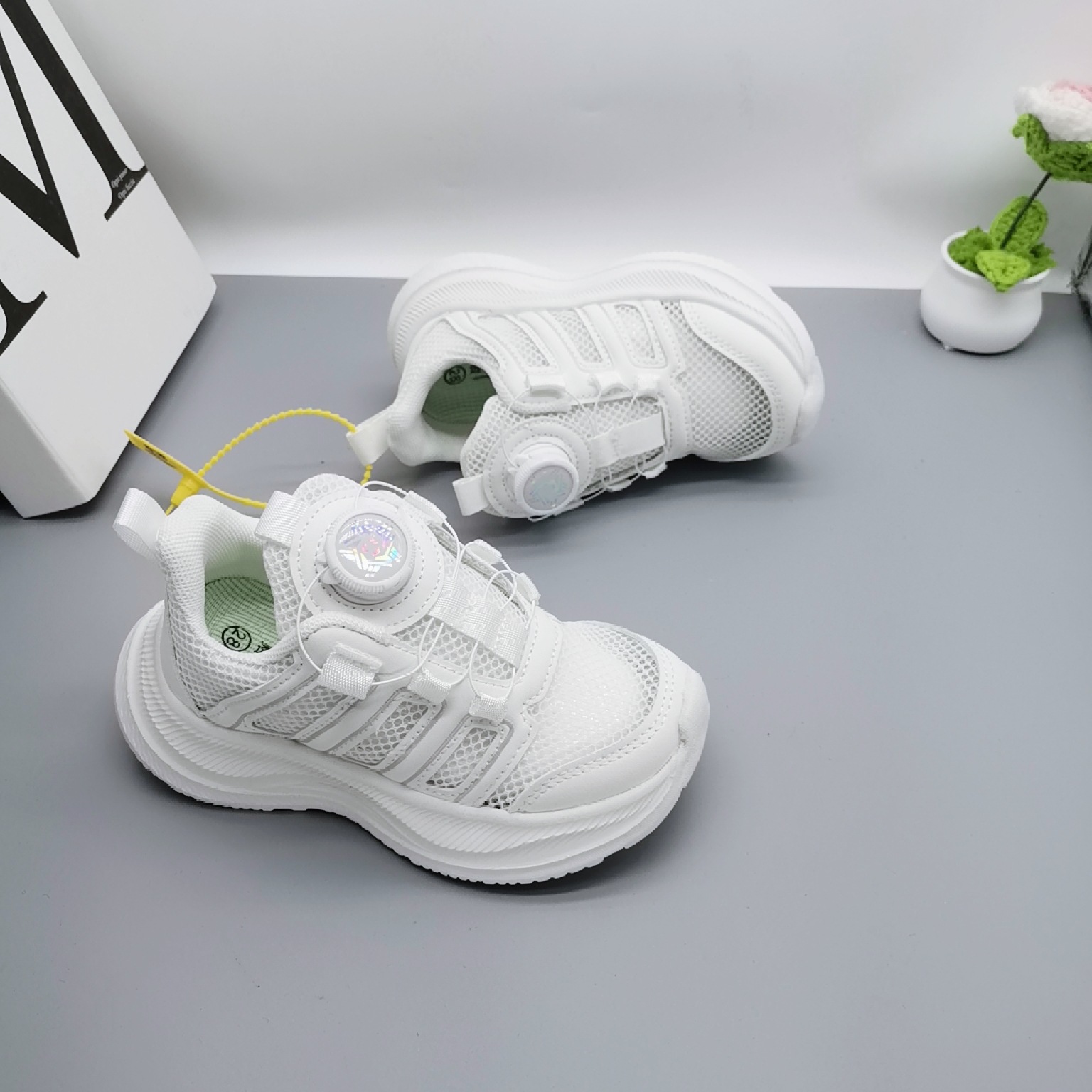 Zapatillas blancas para vacaciones, talla 28-38, con placa de carbono, malla transpirable, zapatos para niños, zapatos deportivos para niños, zapatos para niñas, zapatos transpirables