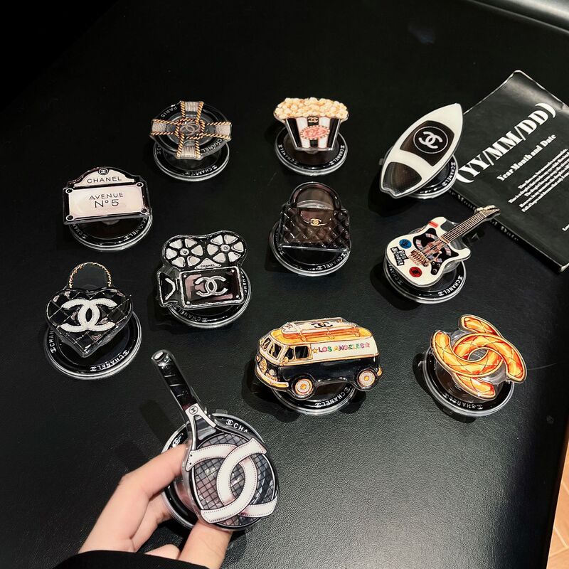 Light Luxury High-End Magnetic Airbag Holder Small Fragrance Surfboard Series Strong Magnetic Universal Retractable Rotating Folding Support